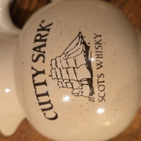 Cutty Sark Bar Scots Whiskey Pub Jug Ceramic Pitcher - Picture 3 of 5